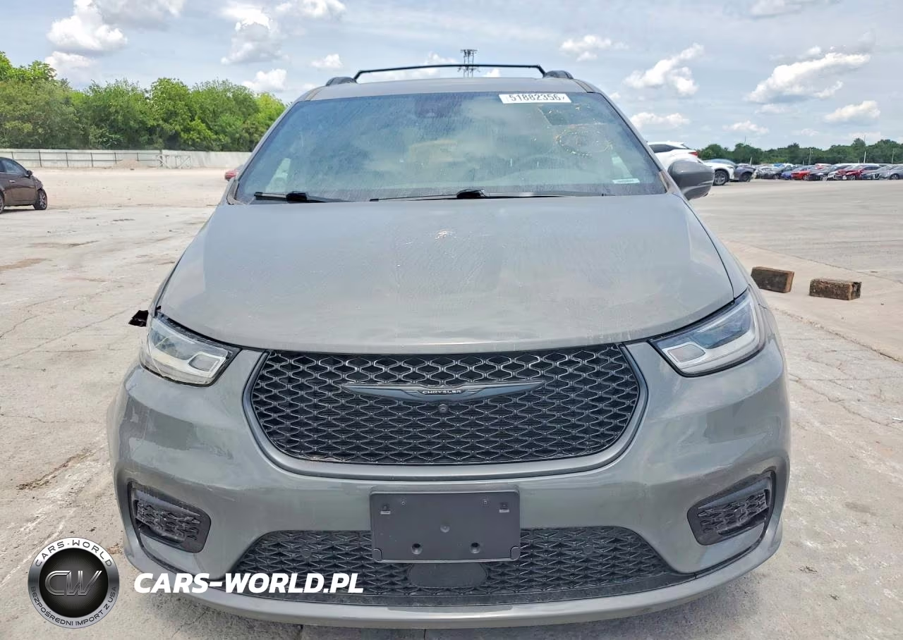 2022 Chrysler Pacifica Hybrid Limited VIN:2C4RC1S7XNR157059 - 5