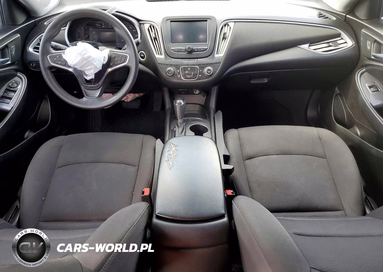2018 Chevrolet Malibu Ls VIN:1G1ZB5ST0JF195661 - 8