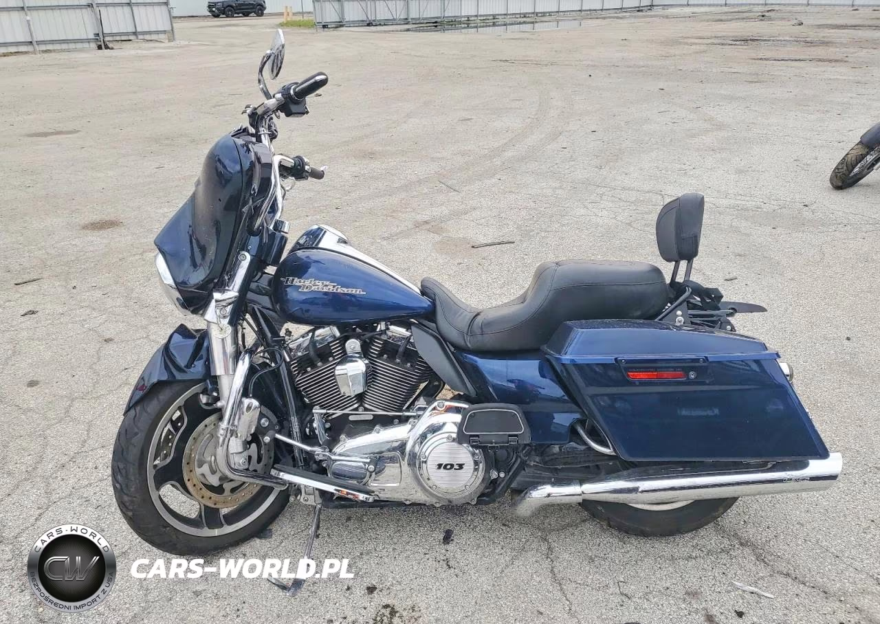 2012 Harley-Davidson Flhx Street Glide VIN:1HD1KBM17CB675879 - 3