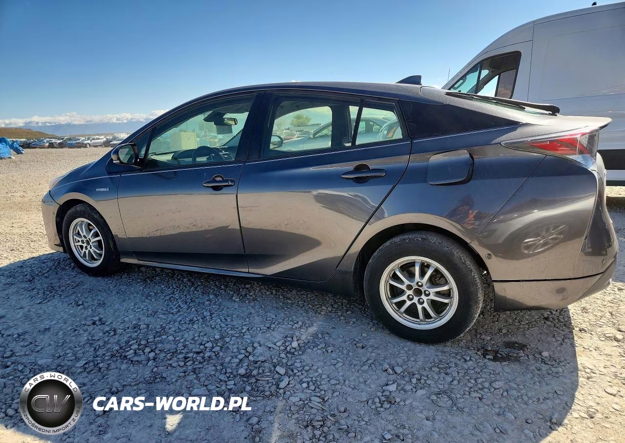 2017 Toyota Prius Two VIN:JTDKBRFU2H3047154 - 2