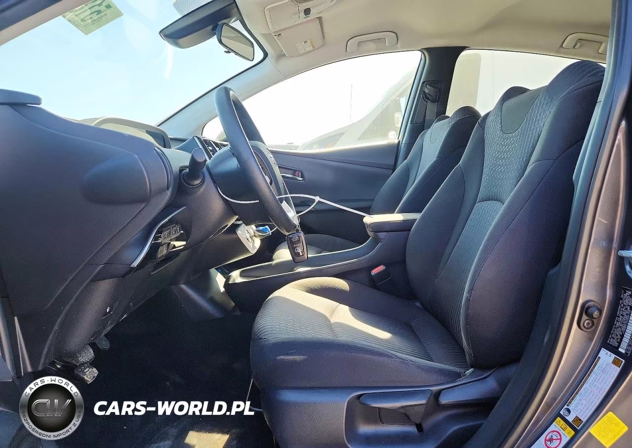 2017 Toyota Prius Two VIN:JTDKBRFU2H3047154 - 7