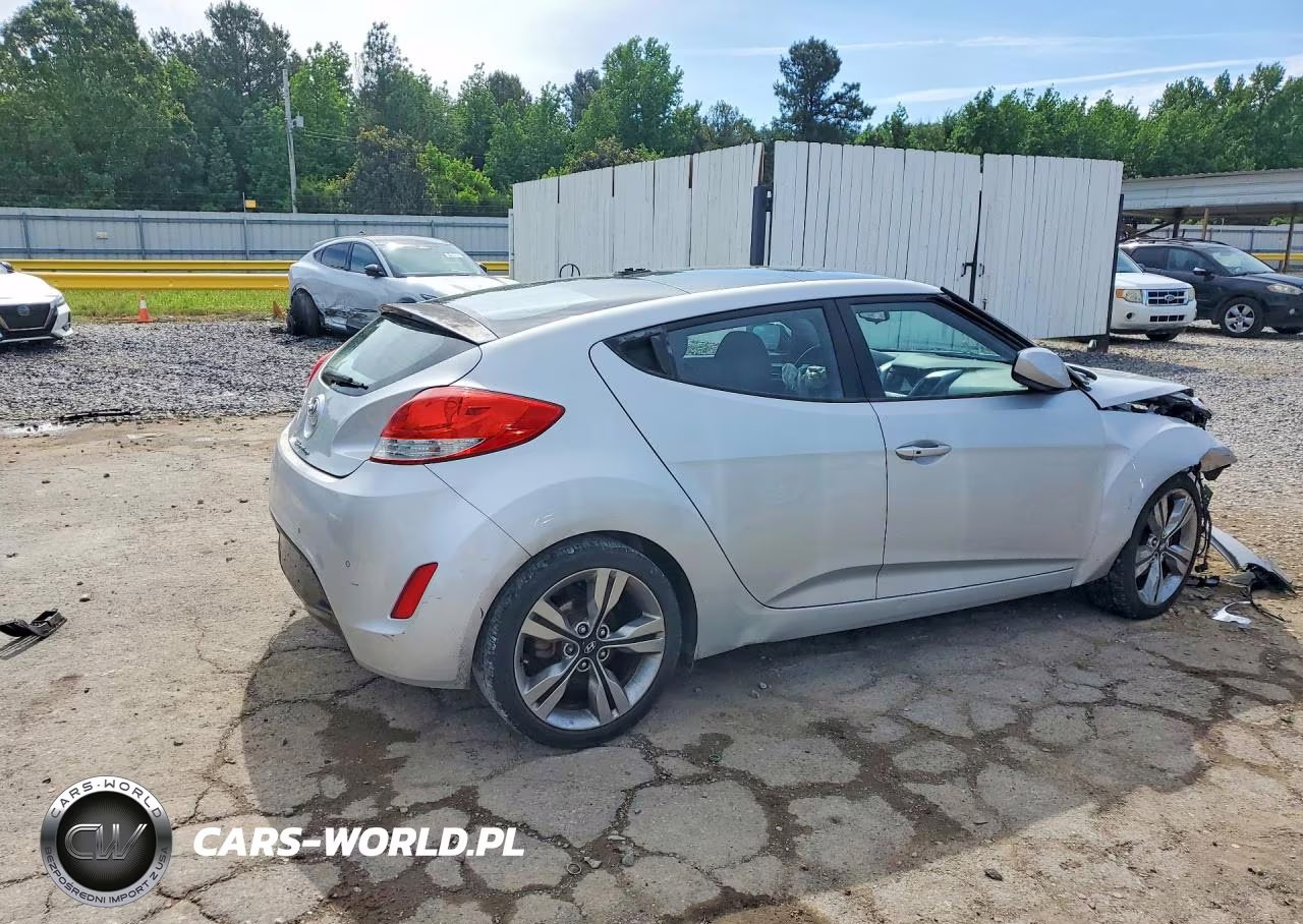 2013 Hyundai Veloster Base VIN:KMHTC6AD8DU170271 - 3