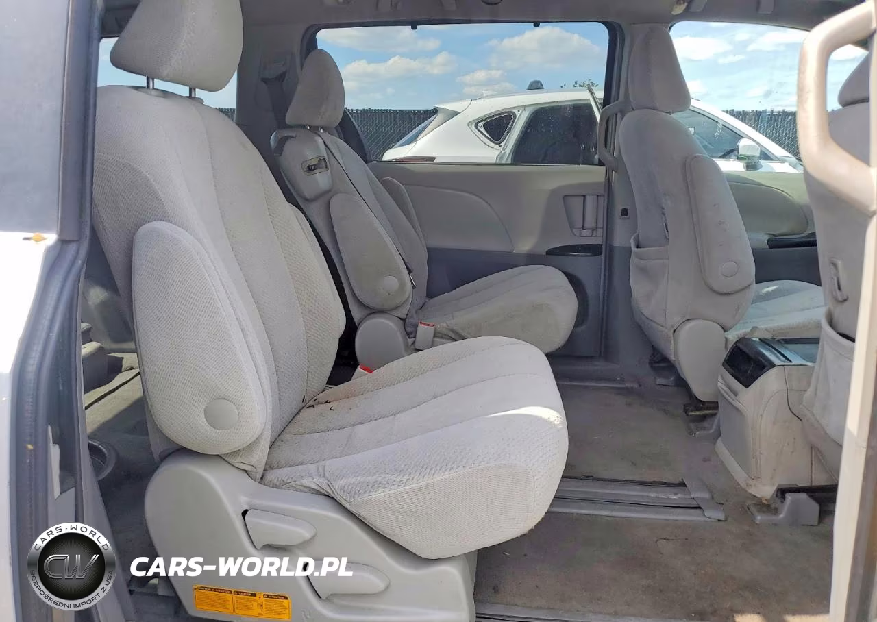2011 Toyota Sienna Le VIN:5TDKK3DC9BS059234 - 11
