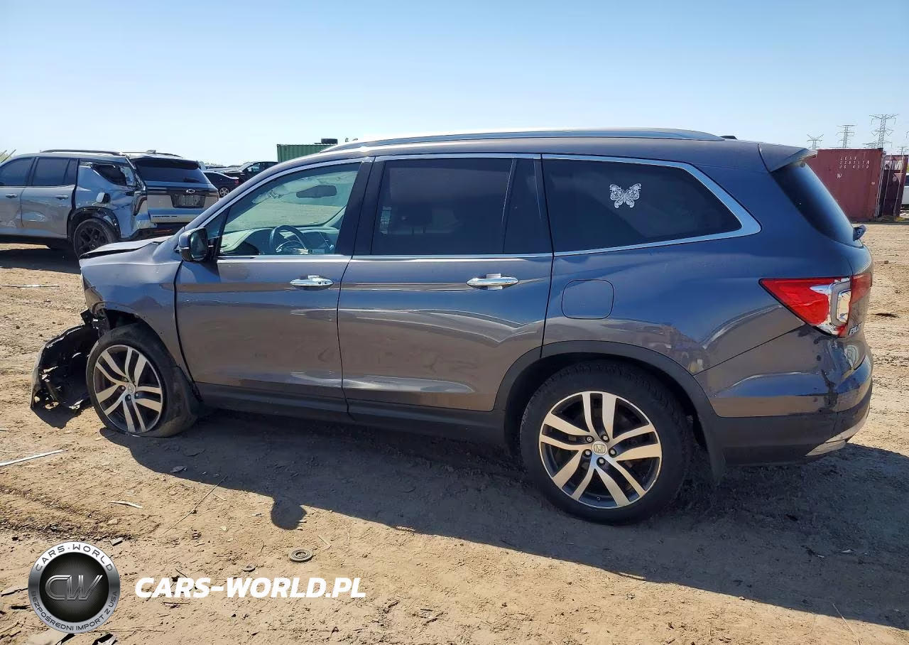 2018 Honda Pilot Touring VIN:5FNYF6H96JB064215 - 2