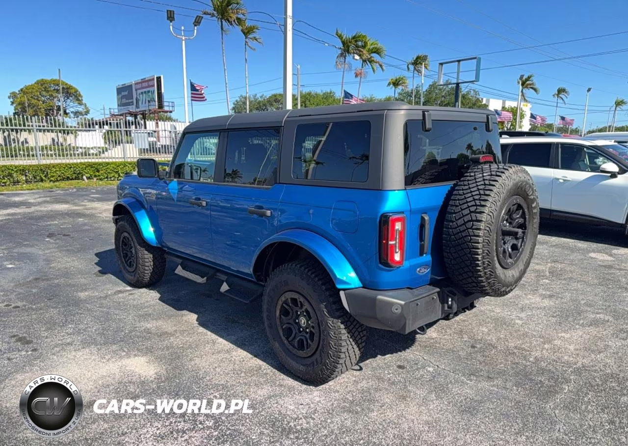 2023 Ford Bronco Base VIN:1FMEE5DP7PLA92904 - 3