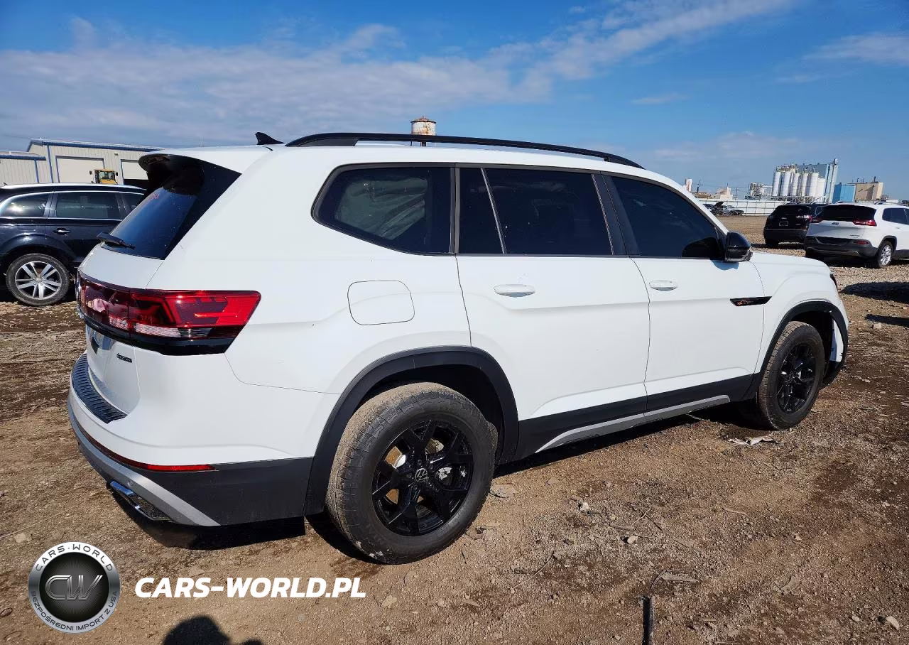 2025 Volkswagen Atlas Peak Edition Se VIN:1V2CR2CA0SC557378 - 3