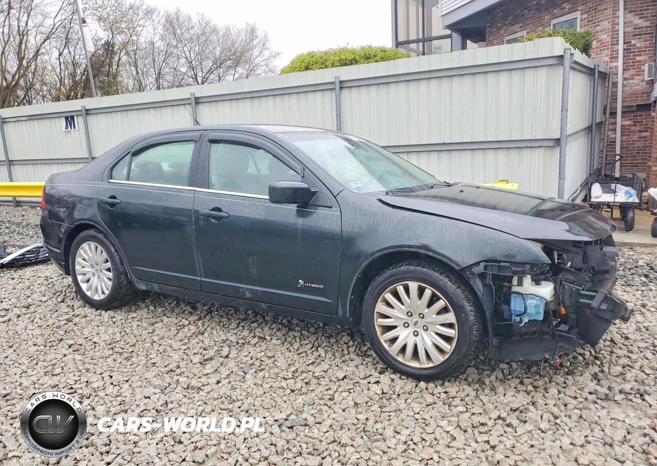 2010 Ford Fusion Hybrid VIN:3FADP0L39AR151879 - 4