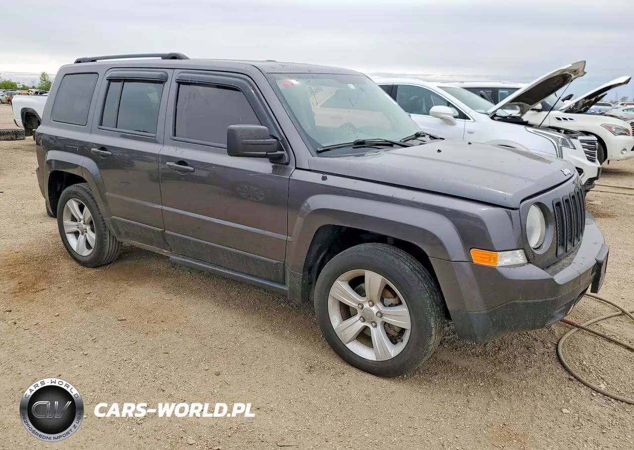 2014 Jeep Patriot Latitude VIN:1C4NJPFB0ED826254 - 4