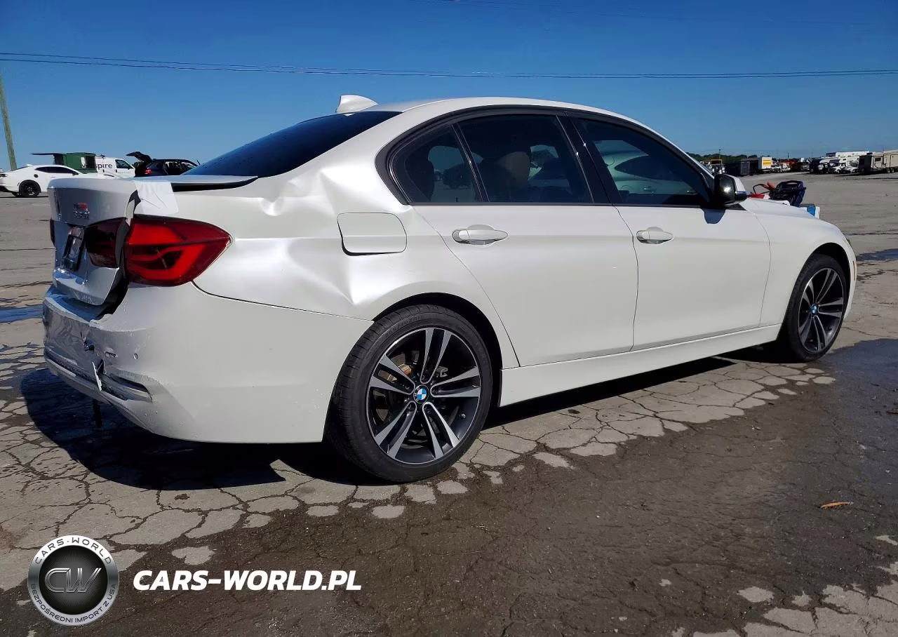 2018 BMW 330 I VIN:WBA8B9G5XJNU98082 - 3