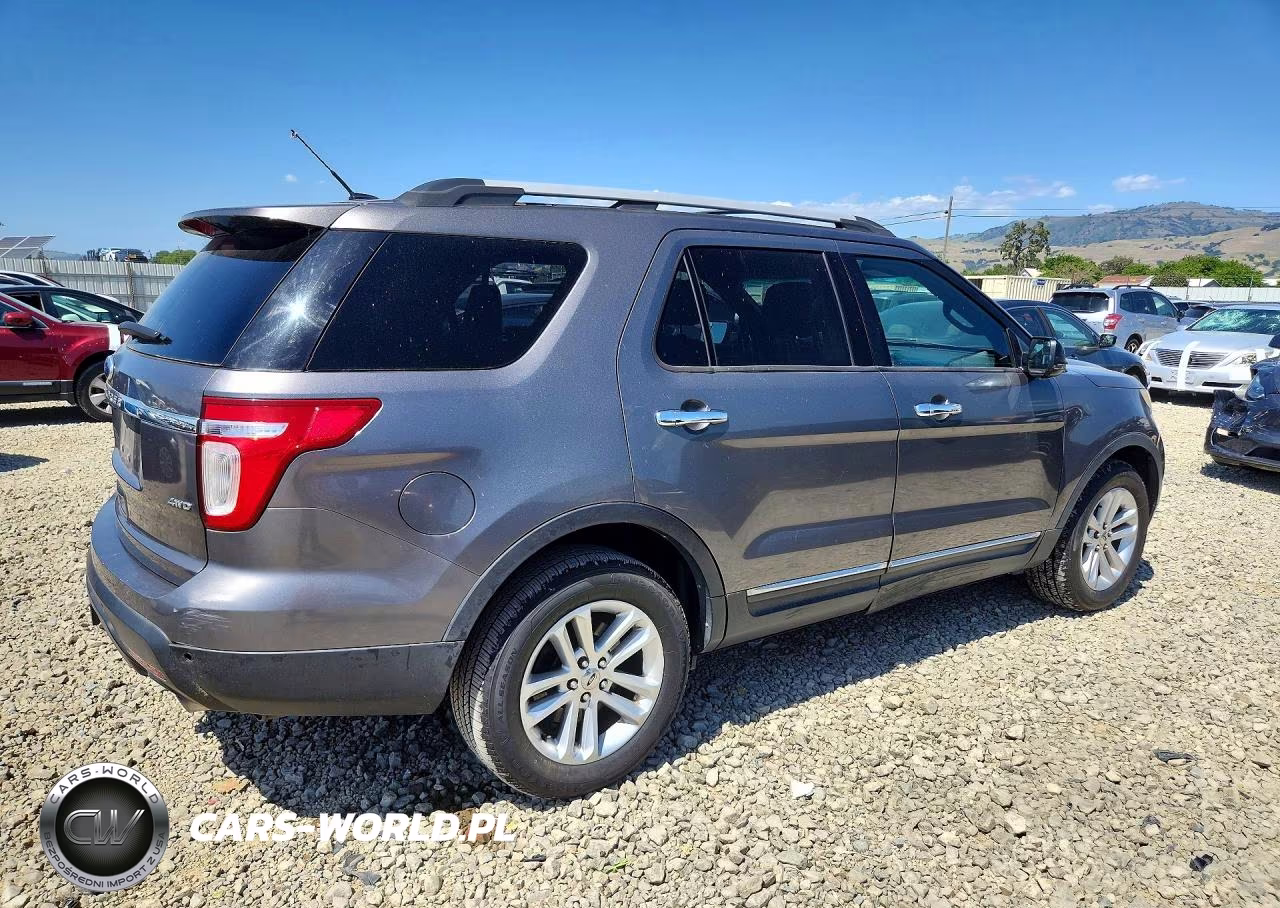2011 Ford Explorer Xlt VIN:1FMHK8D84BGA65712 - 3