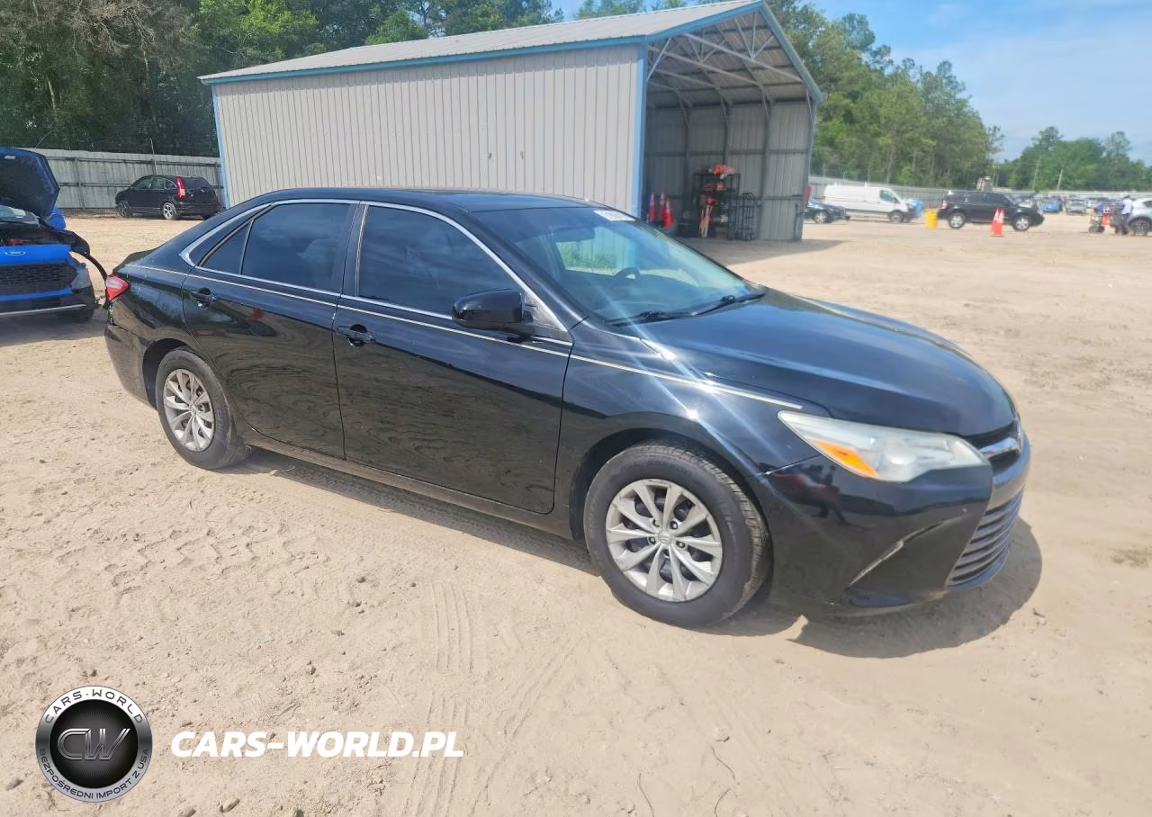 2016 Toyota Camry Le VIN:4T4BF1FK4GR573767 - 4