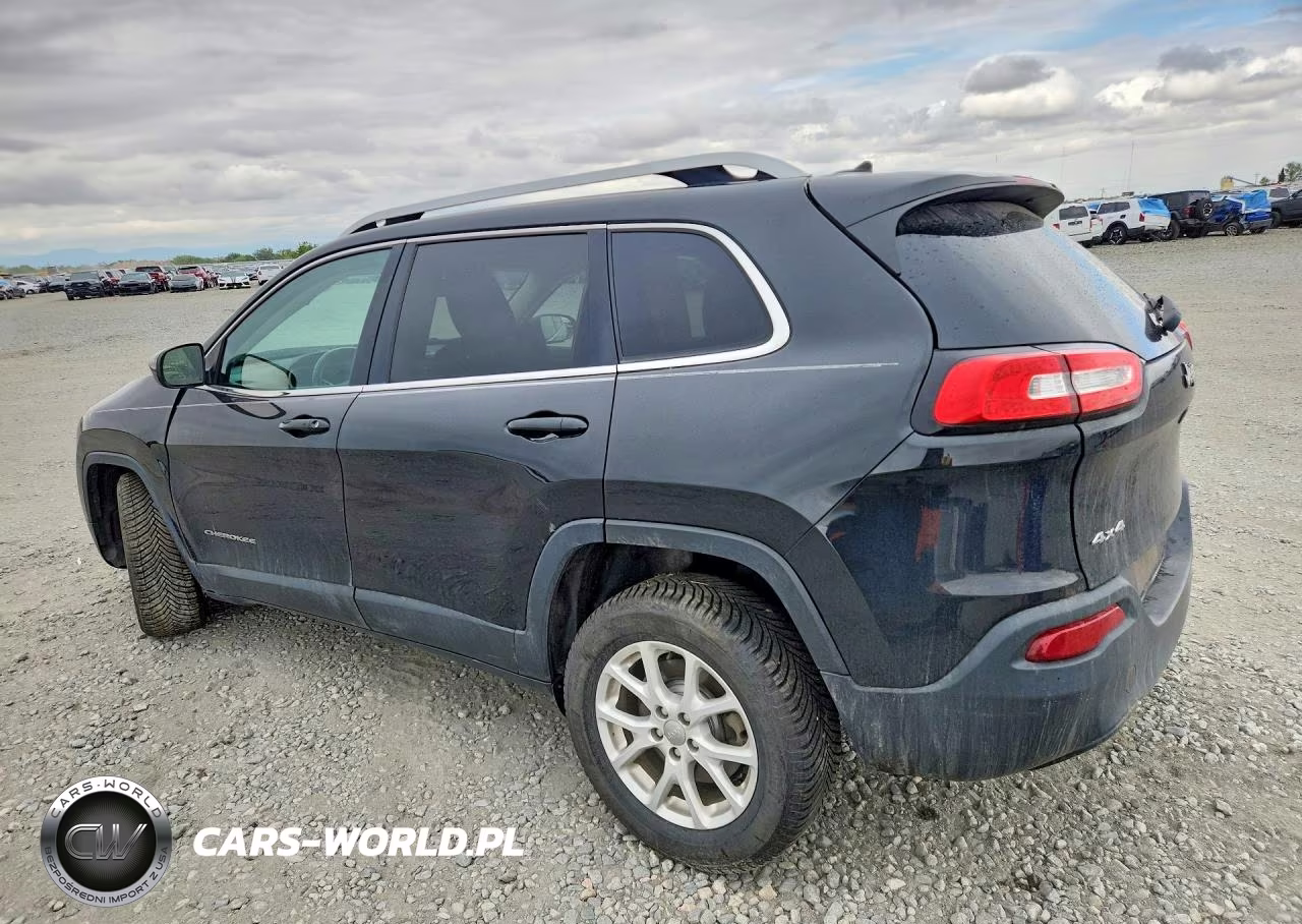 2015 Jeep Cherokee Latitude VIN:1C4PJMCB7FW789575 - 2