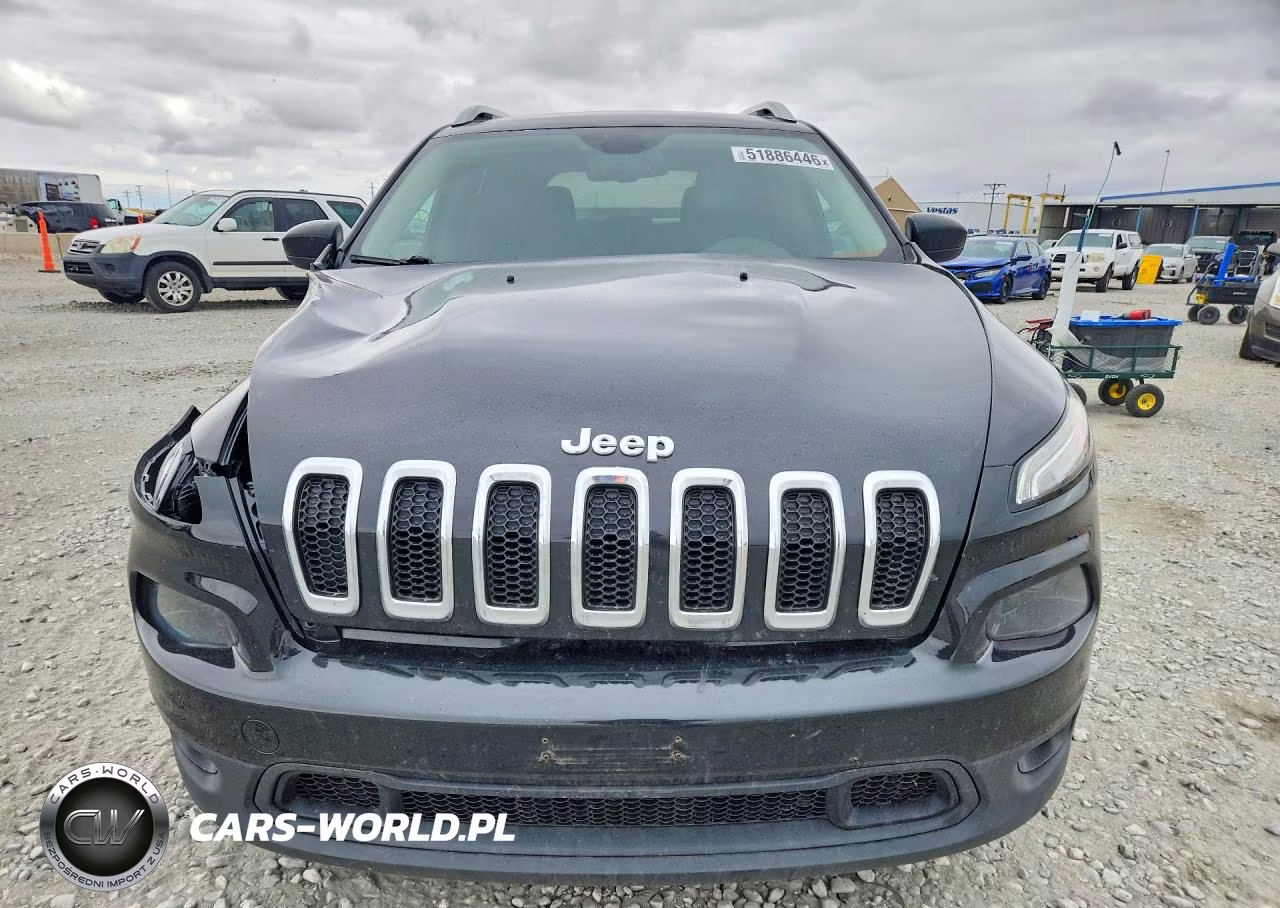 2015 Jeep Cherokee Latitude VIN:1C4PJMCB7FW789575 - 5