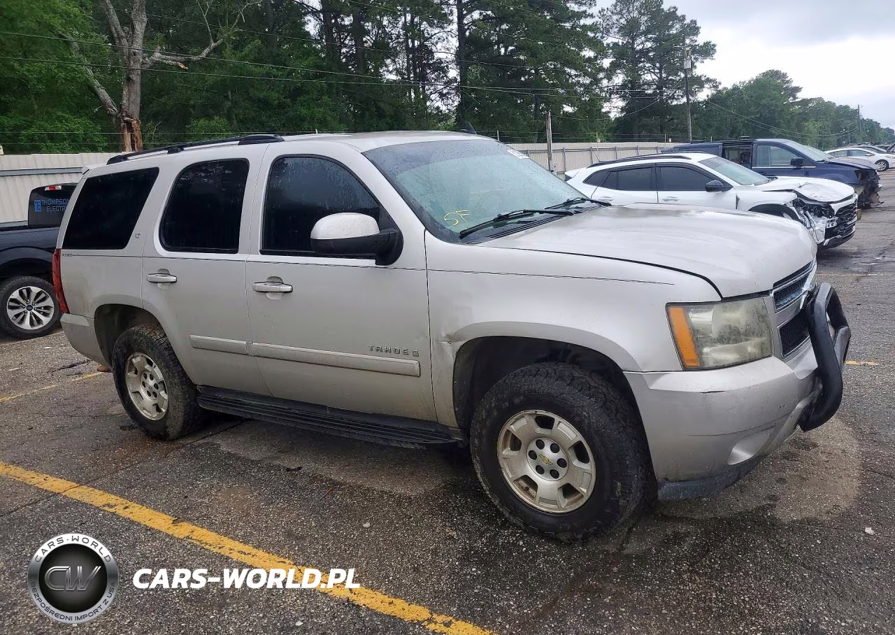 2008 Chevrolet Tahoe C1500 VIN:1GNFC13J78R174870 - 4