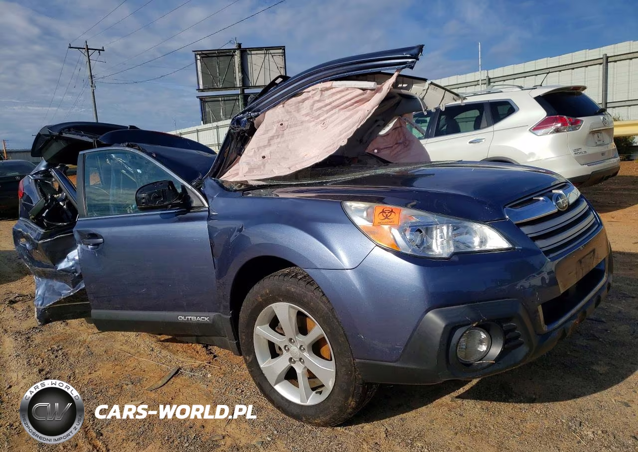 2013 Subaru Outback 2.5I Premium VIN:4S4BRBCC3D3234763 - 4