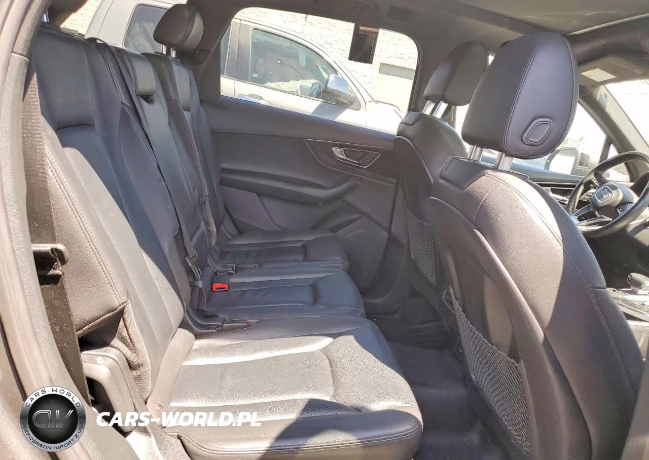 2019 Audi Q7 Premium VIN:WA1AAAF74KD010032 - 11