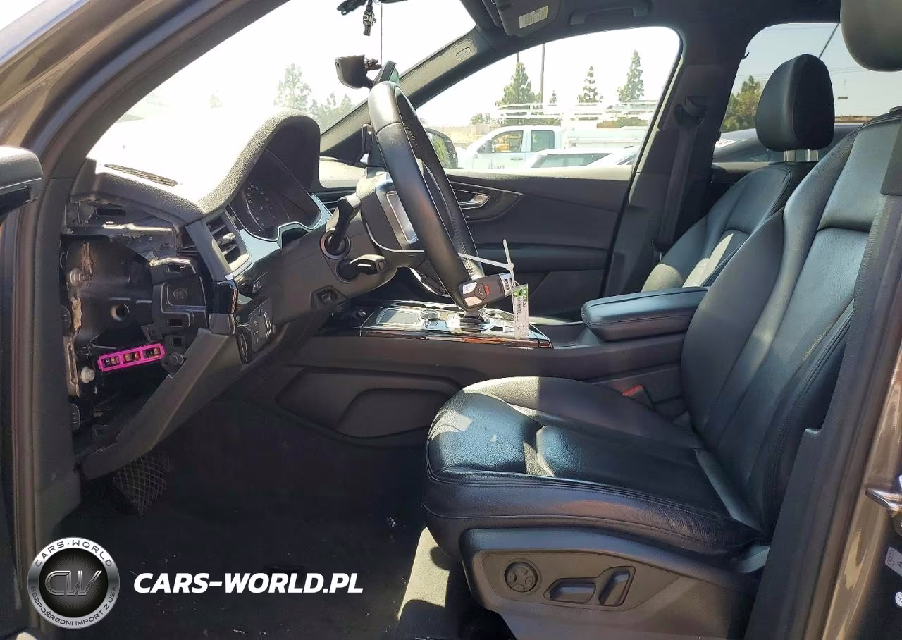 2019 Audi Q7 Premium VIN:WA1AAAF74KD010032 - 7