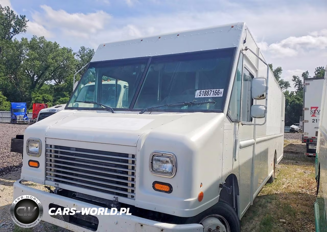 2013 Freightliner Mt55G Chassis Delivery Truck