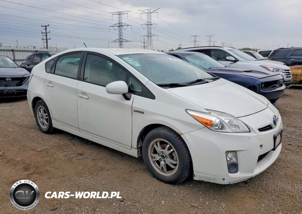 2011 Toyota Prius Two VIN:JTDKN3DU9B1415839 - 4