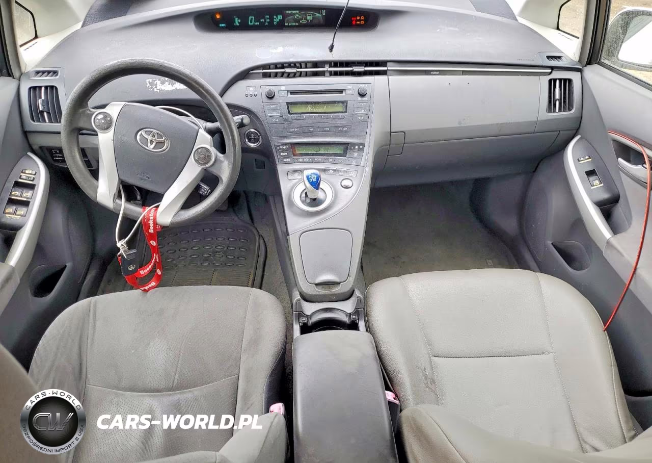 2011 Toyota Prius Two VIN:JTDKN3DU9B1415839 - 8