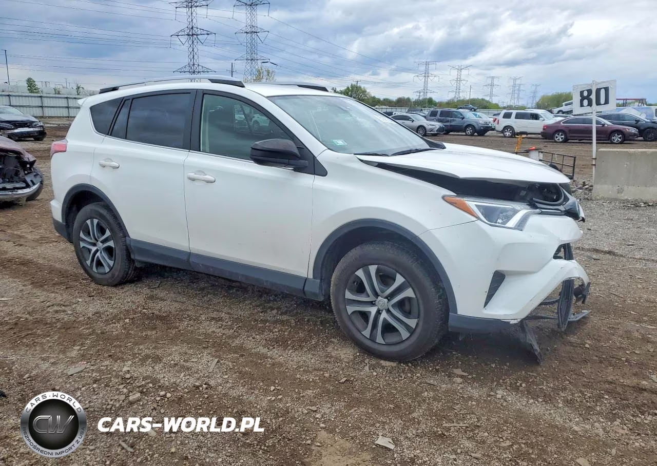 2018 Toyota Rav4 Le VIN:JTMBFREV5JJ746570 - 4