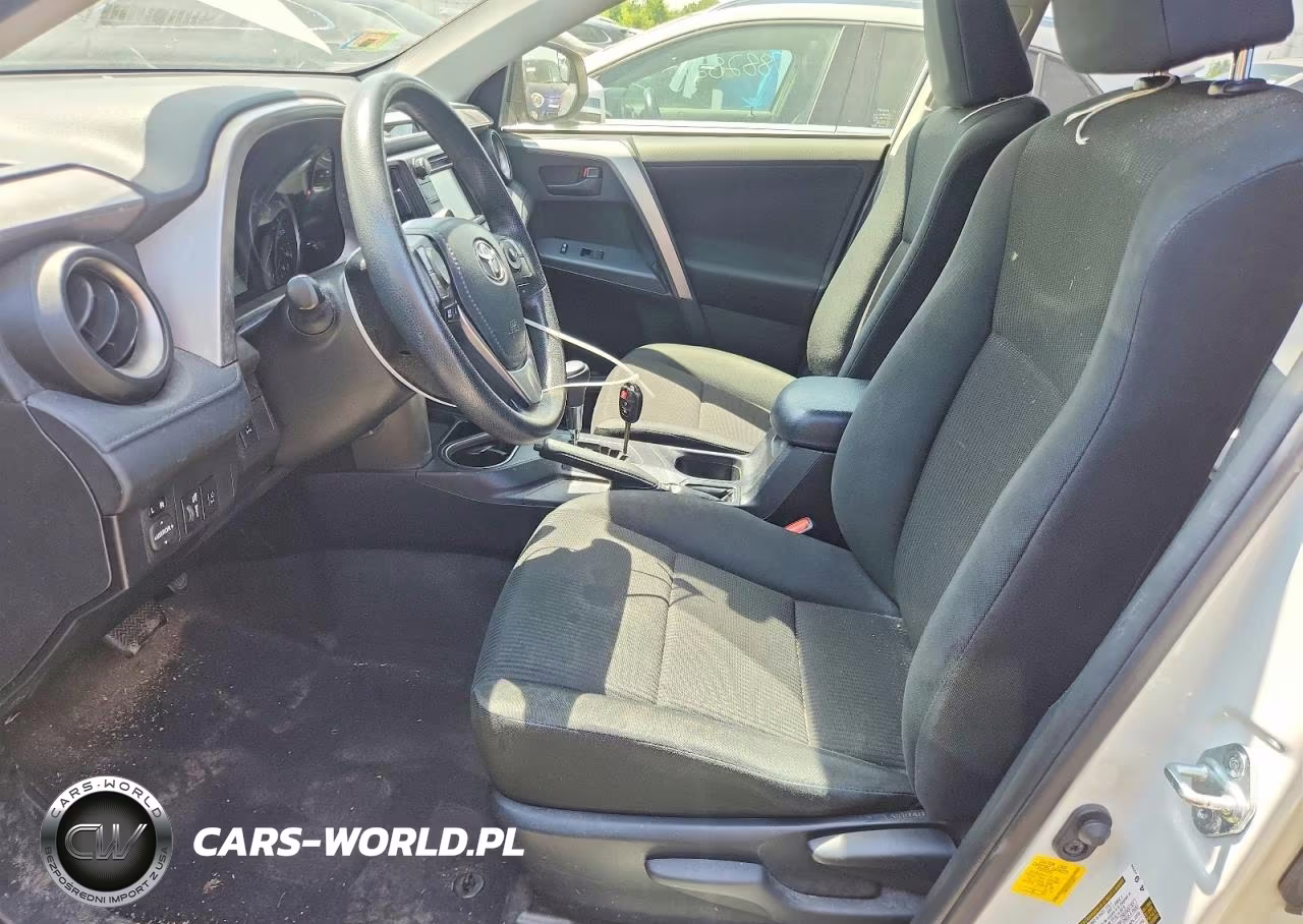 2018 Toyota Rav4 Le VIN:JTMBFREV5JJ746570 - 7