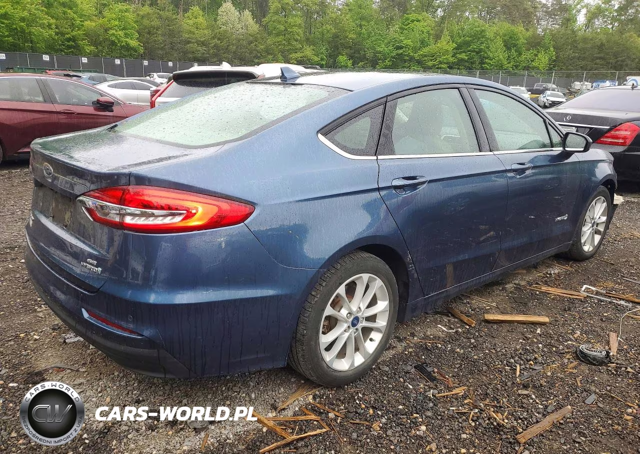 2019 Ford Fusion Se VIN:3FA6P0LU9KR162710 - 3