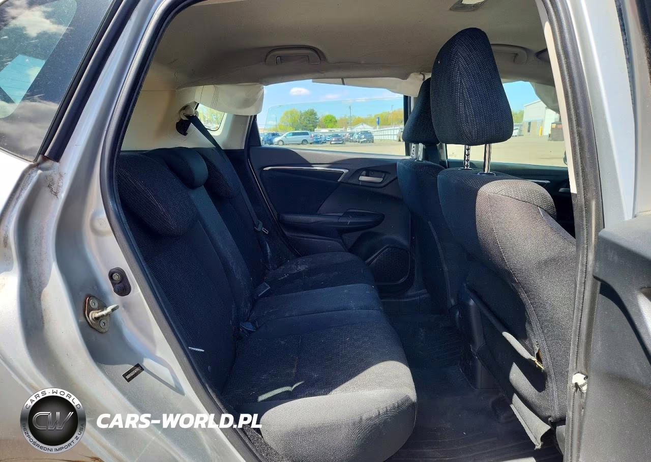 2015 Honda Fit Lx VIN:3HGGK5G5XFM764212 - 10