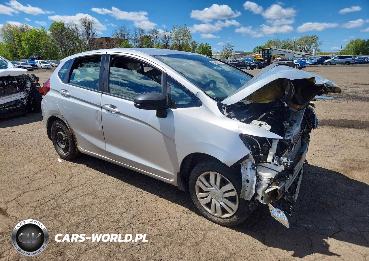 2015 Honda Fit Lx VIN:3HGGK5G5XFM764212 - 4
