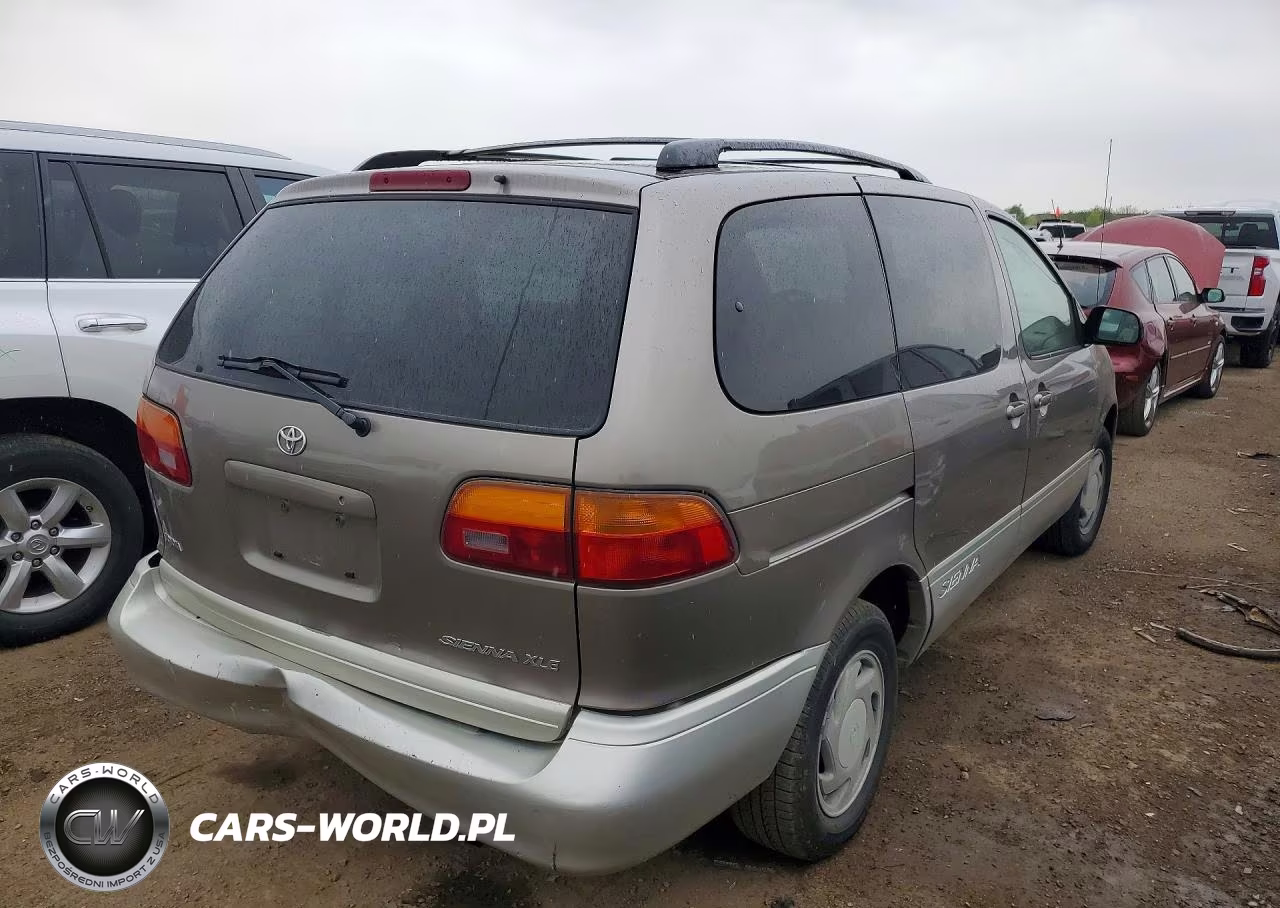 1999 Toyota Sienna Xle VIN:4T3ZF13C1XU160881 - 3