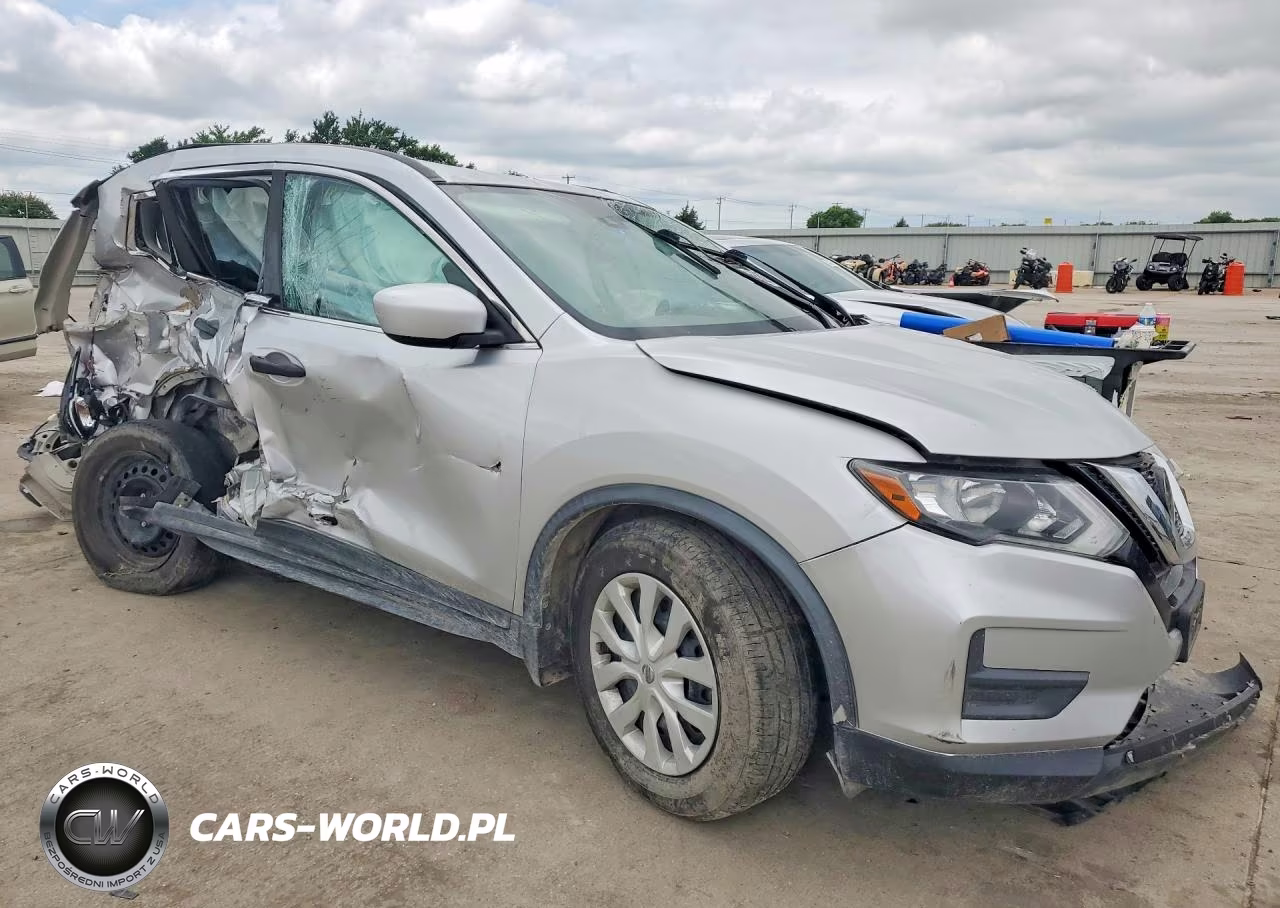 2020 Nissan Rogue S VIN:KNMAT2MT2LP500619 - 4