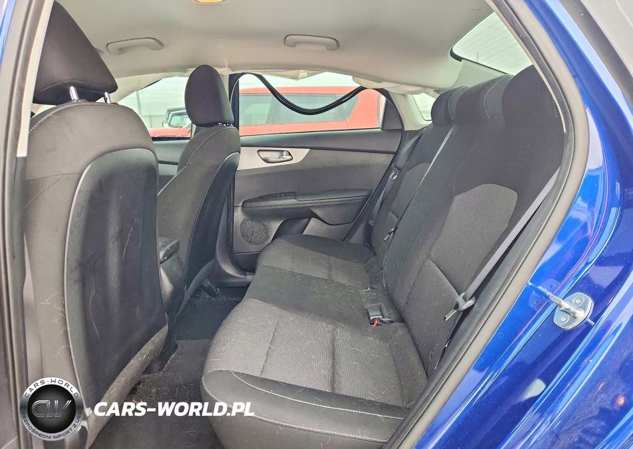 2023 Kia Forte Lxs VIN:3KPF24AD4PE599886 - 10