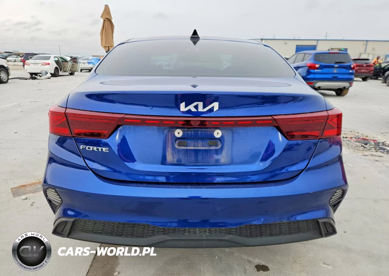 2023 Kia Forte Lxs VIN:3KPF24AD4PE599886 - 6