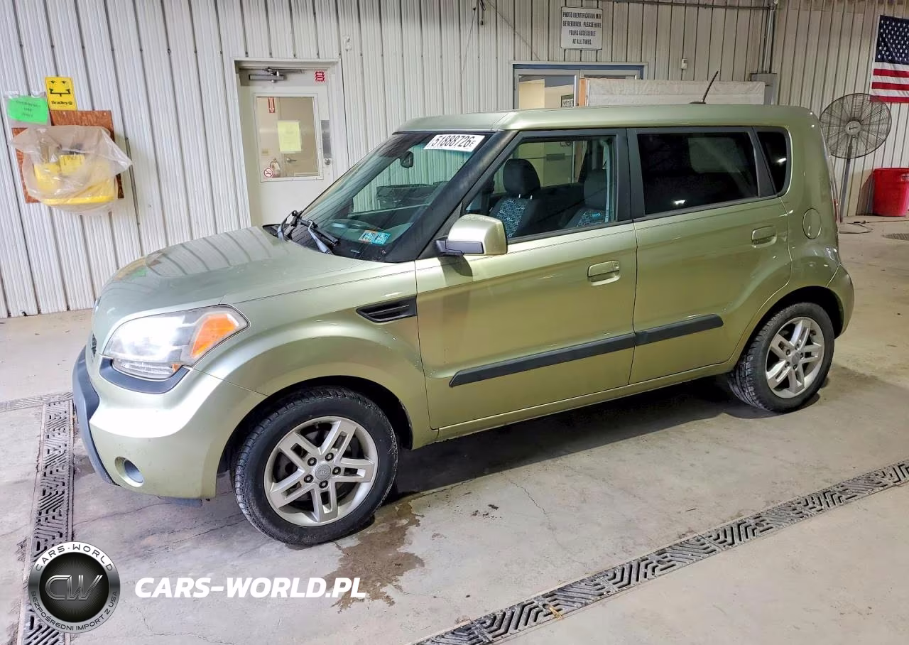 2010 Kia Soul +