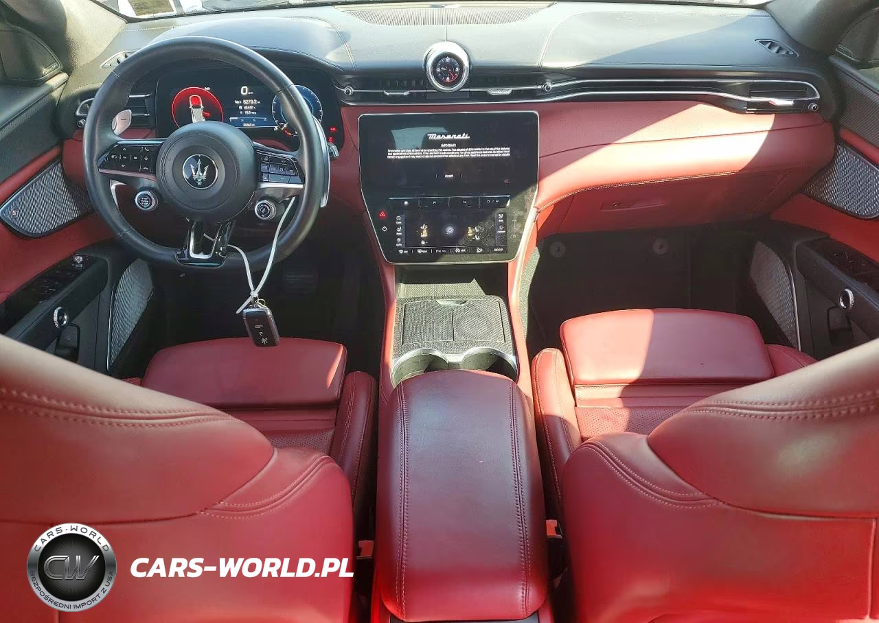 2023 Maserati Grecale Modena VIN:ZN682AVM7P7422443 - 8