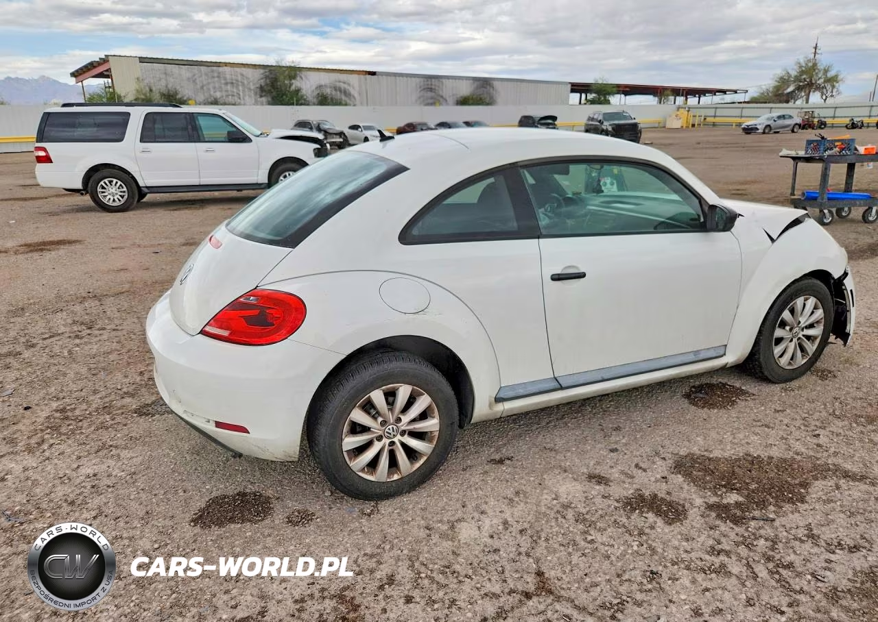 2014 Volkswagen Beetle VIN:3VWF17AT6EM642779 - 3