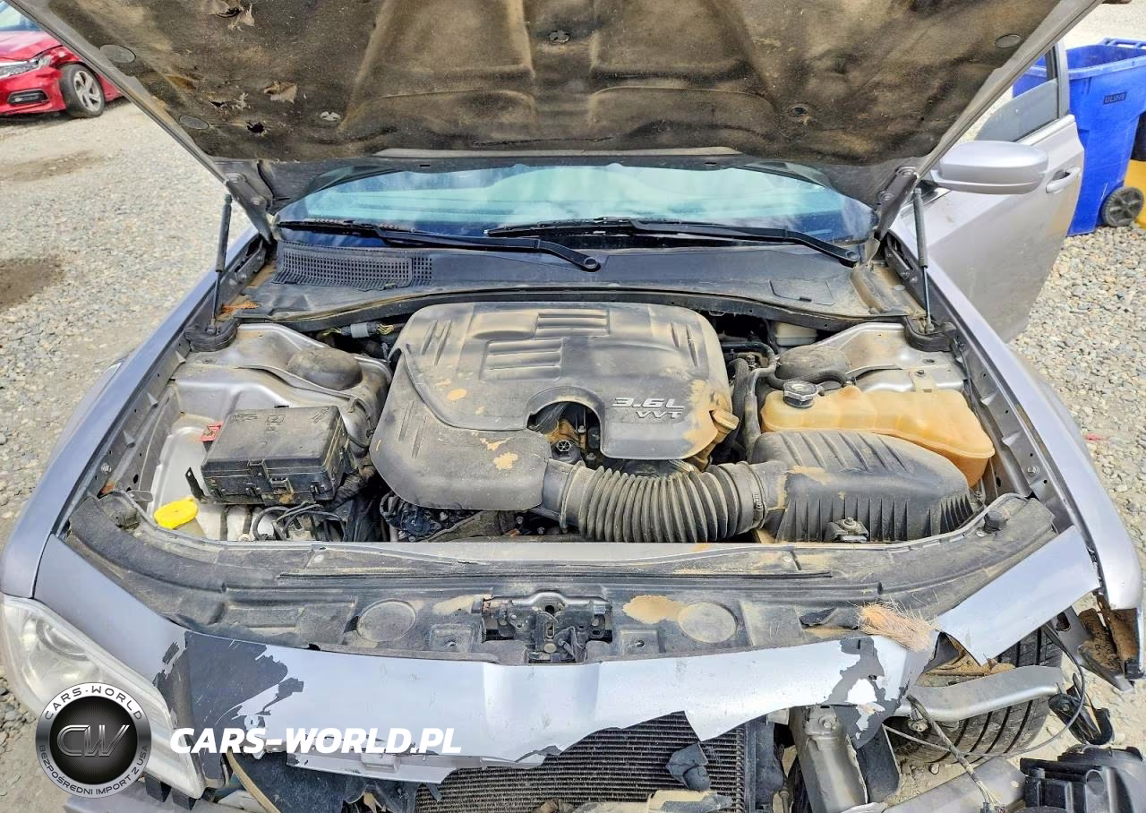 2014 Chrysler 300 VIN:2C3CCARG3EH120439 - 11