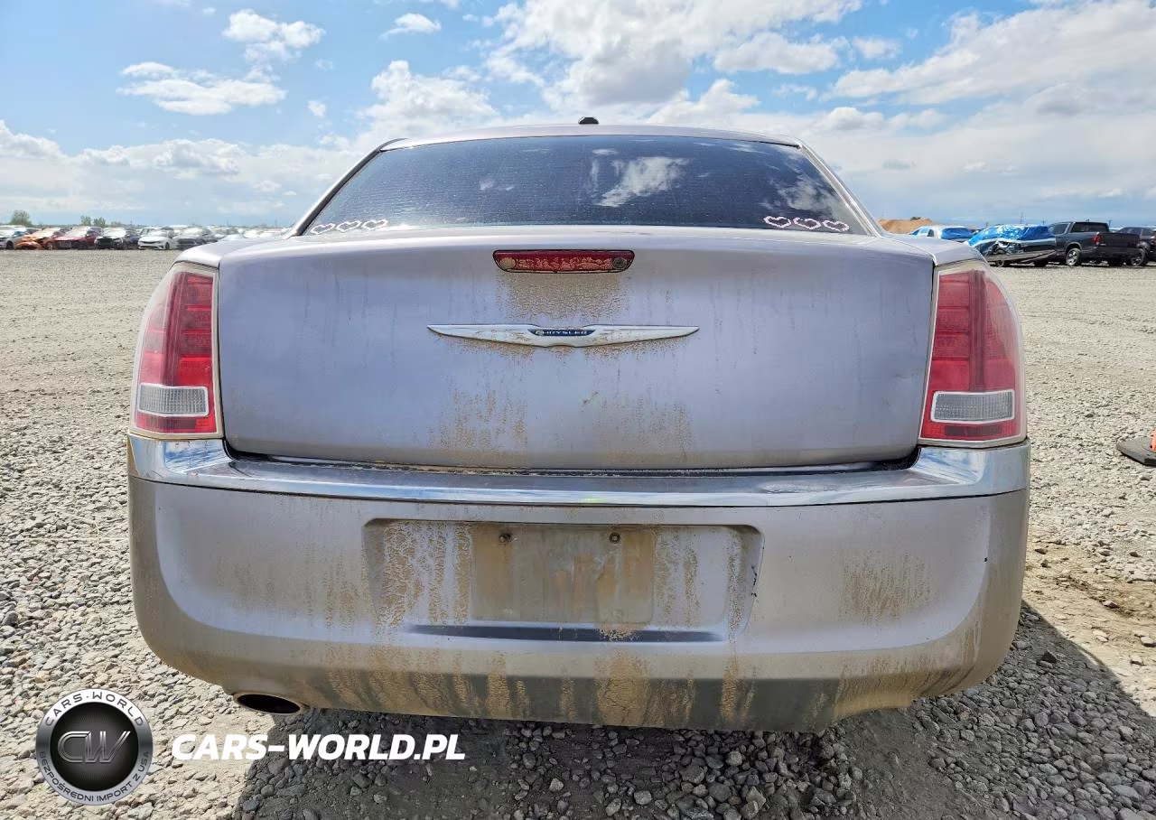 2014 Chrysler 300 VIN:2C3CCARG3EH120439 - 6