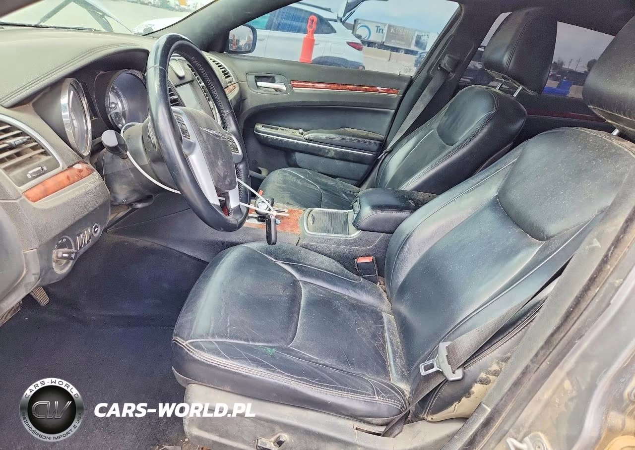 2014 Chrysler 300 VIN:2C3CCARG3EH120439 - 7