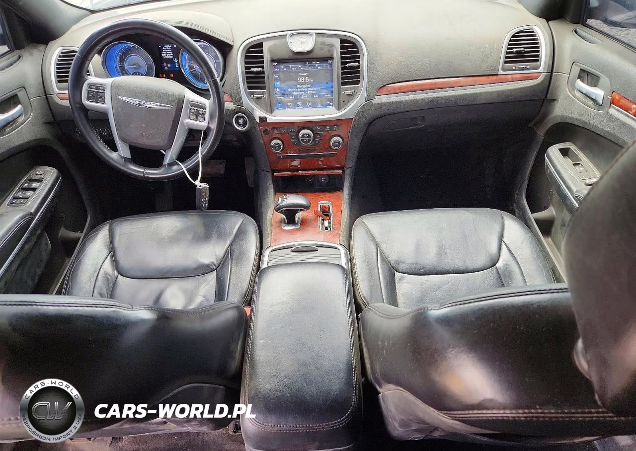 2014 Chrysler 300 VIN:2C3CCARG3EH120439 - 8
