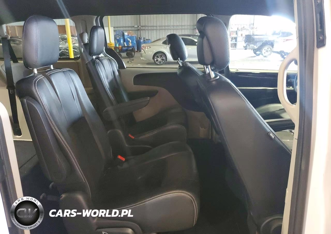 2018 Dodge Grand Caravan Sxt VIN:2C4RDGCG7JR325782 - 11