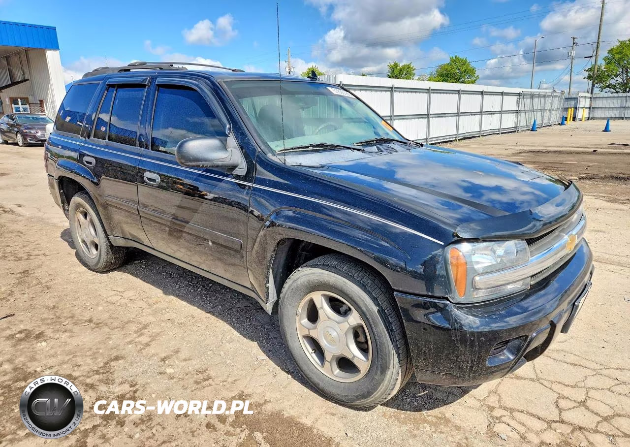 2007 Chevrolet Trailblazer Ls VIN:1GNDT13S372303033 - 4