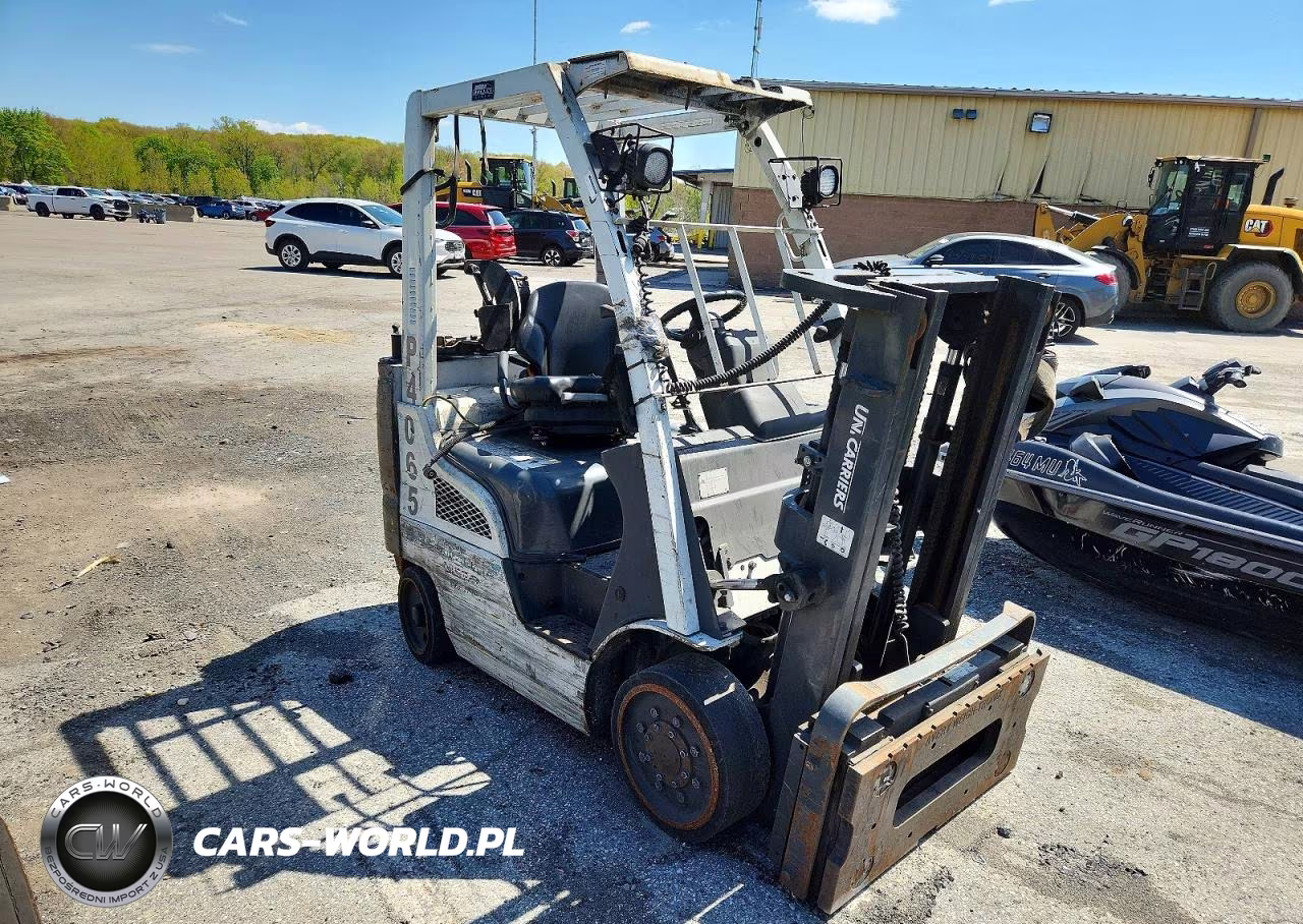 2015 Unicariers Forklift