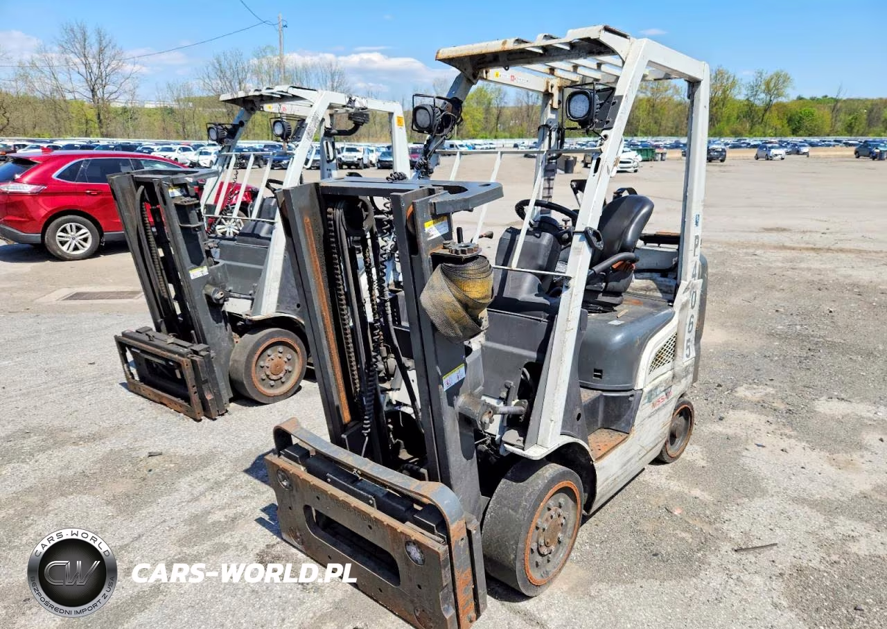2015 Unicariers Forklift VIN:CP1F29W7098 - 2