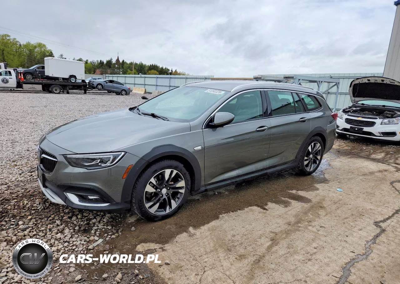 2018 Buick Regal Tourx Essence