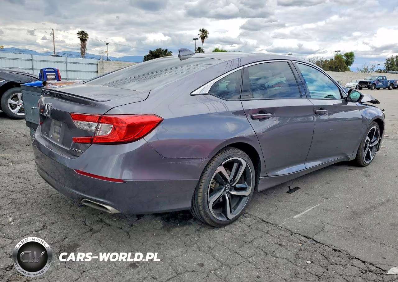 2018 Honda Accord Sport VIN:1HGCV1F34JA051665 - 3