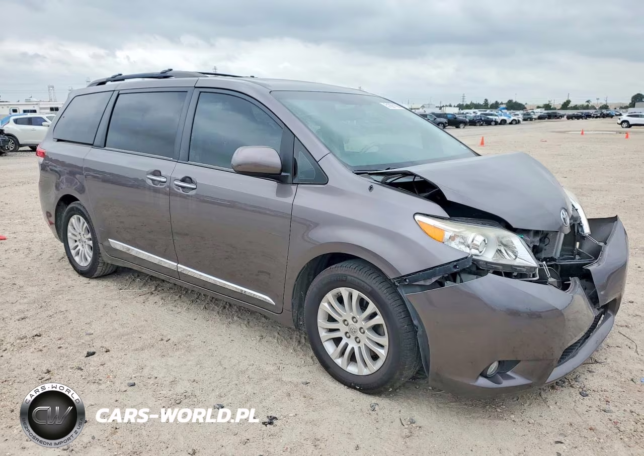 2013 Toyota Sienna Xle 8-Passenger VIN:5TDYK3DCXDS288521 - 4