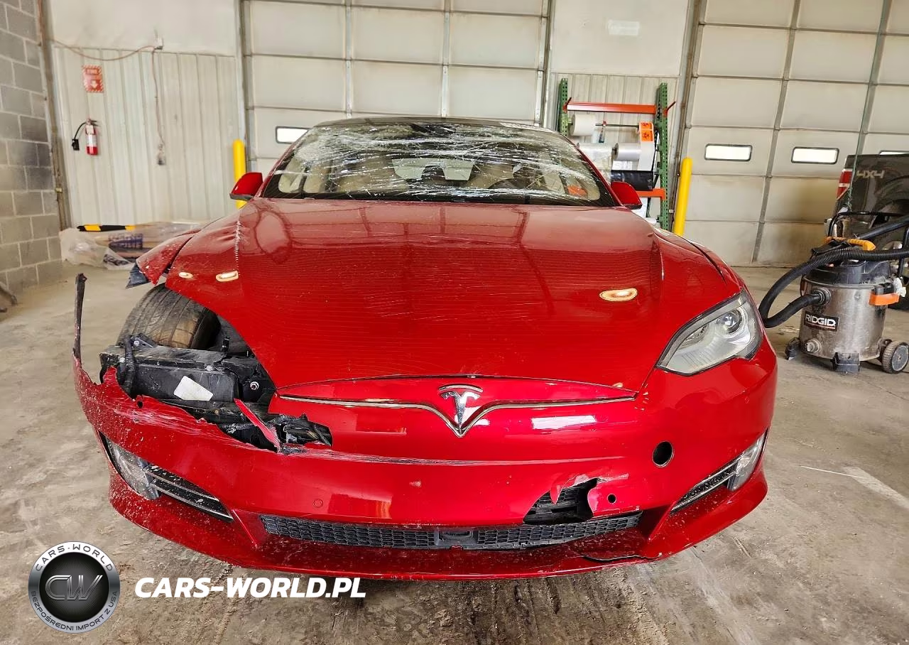 2015 Tesla Model S VIN:5YJSA1E22FF114758 - 5