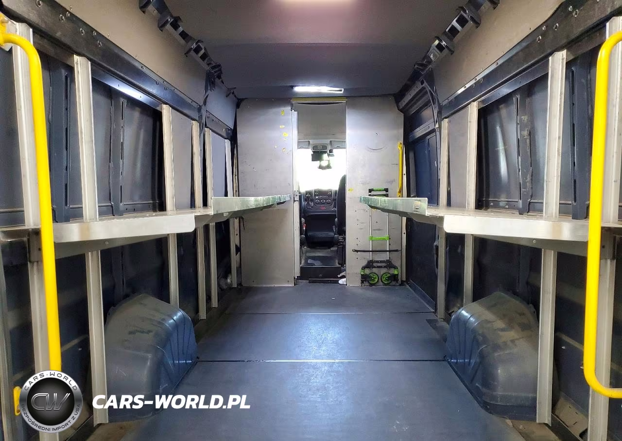 2020 Ram Promaster 3500 Delivery Van VIN:3C6URVJG1LE129240 - 10