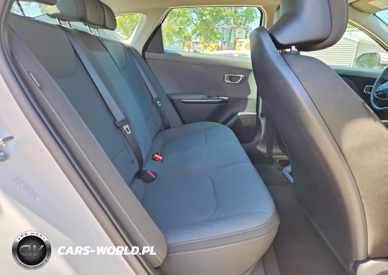 2026 Kia K4 Lxs VIN:3KPFT4DE4TE284453 - 10